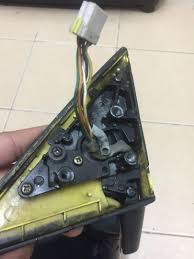 Kalau cermin kereta kita terkena batu atau retak, jangan tangguh2 untuk membaikpulih atau membuat rawatan cermin.kalau. Side Mirror Lipat Wira Auto Flip Rosak Auto Accessories On Carousell