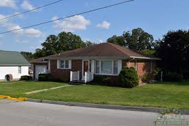 Find homes for sale and real estate in ste. For Sale Ste Genevieve County Mo All Brick Home Mo64l Buy A Farm Land And Auction Company
