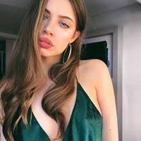 Sehrish Khan (kimsehrish)