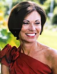 Lori Nagle's Instagram, Twitter & Facebook