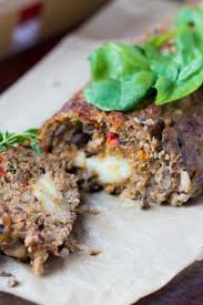 Hackfleischbraten Mit Kase Paprika Und Knoblauch Rezept Gerichte Mit Hackfleisch Rezepte Fleisch Gerichte