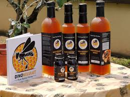 Fresh Kelulut Honey From My Own Farm Www Dinokelulut Com Bee Bread Honey Superfood