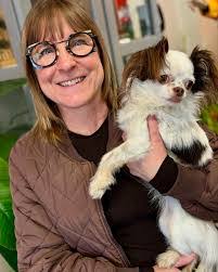 Sharon Frisk's Instagram, Twitter & Facebook