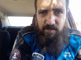 kiss fan supports max racing