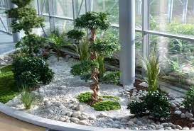 Pour concevoir un jardin japonais dans un petit espace, l'effet de trompe l'œil est de mise. Jardin Japonais Interieur Idees