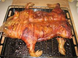 Cochinillo Asado Estilo Tradicional Segoviano Tvcocina Videos Recetas De Cocina Vinos Y Restaurantes Comidas Con Cerdo Asado Receta Recetas Con Carne