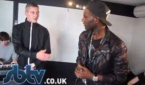 1 biography 1.1 early life 1.2 old habits 1.3 fragile eternity 1.4 radiant shadows 2 physical appearance 3 personality 4 abilities 5 relationships 5.1 ani 5.2 rae 5.3 sorcha 5.4 bananach 5.5 seth devlin was created by sorcha and bananach out of earth, magic, will, and need in the very beginning of the fae race. Sb Tv Devlin Wretch 32 Off With Their Heads They Go In Wretch32 Devlin