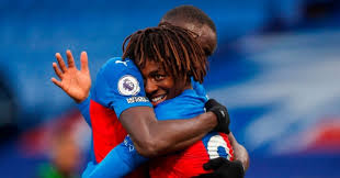 Al jugar un fútbol defensivo, ellos mismos anotan poco, solo 1.7 por juego, y dan poca posibilidad de. Crystal Palace 4 1 Leeds United Eze Impresses For Eagles In Victory