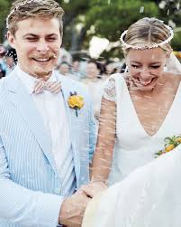 After the big day you can use your dried flowers as an arrangement in your home. 24 Creative Wedding Exit Toss Ideas Martha Stewart