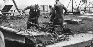 До этого были события на комбинате маяк (1957 год), на белоярской аэс (1960. Chernobylskaya Katastrofa Fakty Kotorye Vy Navernyaka Ne Znali Krasnaya Armiya