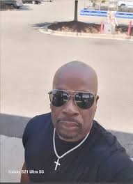 WESTSIDE OF THE 313 IS WHERE I BE WHAT UP DOE' DETROIT✌️