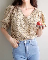 dahong正韓空運代購 氣球短袖v領花漾上衣 2色 綠色系 dahong 韓國空運 blouse 襯衫 商品介紹 韓國服飾korealine 韓國代購zinif dahong long sleeve blouse women