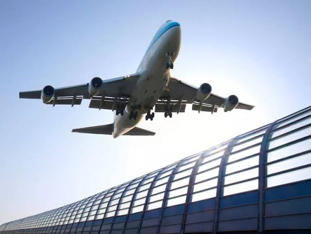 Everything to Know About Airplane Speed - CalAero
