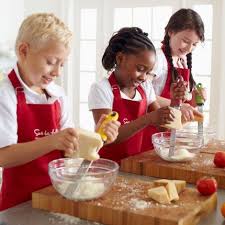 Cooking Classes Summer Camps For Kids Teens Sur La Table Cooking Classes For Kids Cooking Classes Cooking Games For Kids