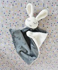 Doudou Lapin Dormeur Gris Fait Main Jeux Peluches Doudous Par Ligne Retro Etsy Doudou Lapin Fait Main