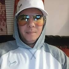 Ernesto Abreu's Instagram, Twitter & Facebook