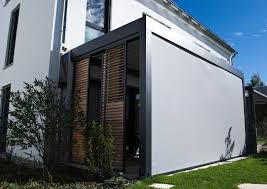 Terrassenuberdachung Mit Lamellen Sichtschutz Fur Ein Einfamilienhaus Olching Jalousien Huber Gmbh In 2020 Uberdachung Terrasse Terrassenuberdachung Uberdachungen