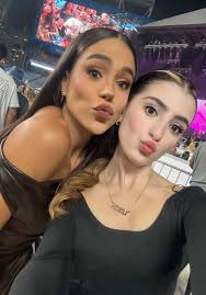 La Reina De Las Carolinas Live