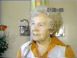 This is Phoebe Mae Sawyer Short, mother to infamous murder victim Elizabeth  Short aka the "Black Dahlia"... Beth died in 1947 at the age of 22, Phoebe  died in 1992 💔