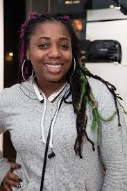 Hair Street Style: 20 Hairstyles to Wear to a Holiday Party