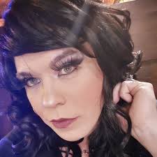 Hey I'm new to Va from nyc looking to meet new people 😁