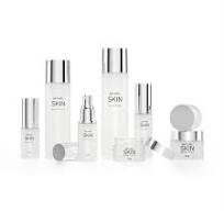 Clear Frosted Skincare Cosmetics Set Cream Glass Bottles And ...