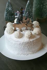 Layer Cake Facon Raffaello Coco Passion Culinaire By Minouchka Idee Gateau Noel Gateau Noel Dessert Noel