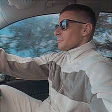 Dustin from a world before Stranger Things 🌀🤩