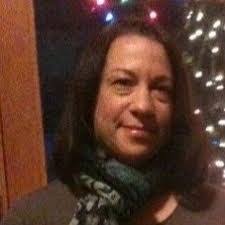 Yvette Hansen's Instagram, Twitter & Facebook