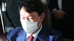 윤석열 "'개 사과' 사진, 김건희 기획 아닌 제 판단‥불찰 지적 수용"
