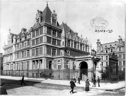 N'hésitez pas à visiter notre page facebook : Remnants Of The Vanderbilt Mansion In New York City