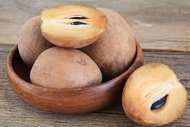 What You Should Know About Sapodilla Its Health Benefits A Smoothie Recipe You Can Try Yaadhustletv Fiber Rich Foods Best Fruits To Eat High Fiber Foods