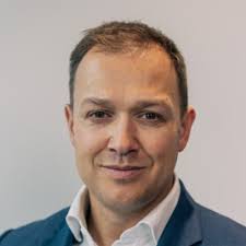 Matthew Gregson talking transformational global benefits technology at  #HRTechWorld #Darwin #thomsonsonlinebenefits