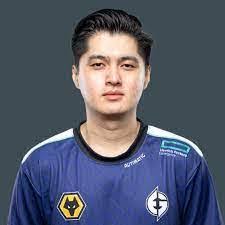 Timothy Terrones's Instagram, Twitter & Facebook