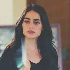 Pin By Love Your Life On Resurrection Ertugrul Beauty Girl Turkish Beauty Beauty