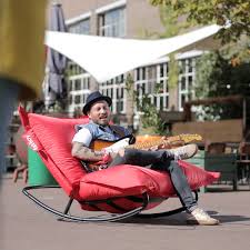 The original bean bag lounge chair will follow the shape of your body for maximum comfort yet retain its perfect shape thanks to its high quality eps filling. Fatboy Beanbag Original Outdoor Connox