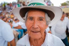 Nos duele profundamente la partida de nuestro compañero Alejandro Rodríguez  Urrea. Nuestra solidaridad y fuerza para su familia, amigos y equipo de  trabajo.