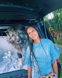 Sie leben sogar zusammen in barbaras haus in miami. Barbara Beckers World Facebook