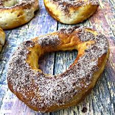 Air fryers use circulating hot air and oil (optional) to cook and crisp food that you place in a basket related: 20 Healthy Air Fryer Recipes For Beginners Everyday Health