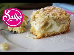 Einfacher Rhabarberkuchen Mit Leckerer Vanillecreme Und Knusprigen Streuseln Auch Als B Rhabarberkuchen Mit Streusel Rhabarberkuchen Kuchen Und Torten Rezepte