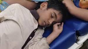 Weary five-year-old falls asleep next to mothers body in Hyderabad  hospital - The Hindu