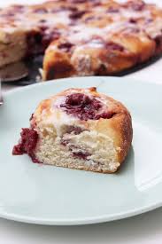 Mare Kaffee Und Dazu Gab Es Briocheschnecken Mit Kirsch Himbeerfullung Kuchen Rezepte Strudel