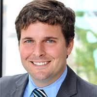 Kari Walter's Instagram, Twitter & Facebook