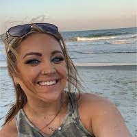 Katie Veal's Instagram, Twitter & Facebook