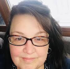 Local bakeries that make custom birthday cakes?