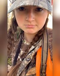 If any of y'all follow my Snapchat, @hannahbarron96, then you've already  seen this 😂 I've also made a TikTok, @hannahbarron96 again, after much  convincing from @thefordbrown and have no idea how to