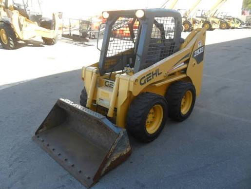 Gehl 3935 Skid Steer Loader