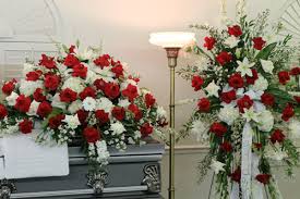 However, be sure to check before you shop, as some places that offer a military discount require that you prove your military affiliation. The Definitive Guide To Funeral Flowers Memorials Of Distinction