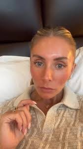 Bee Ramirez's Instagram, Twitter & Facebook