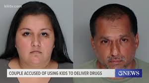 Robstown couple accused of using children to sell black tar heroin